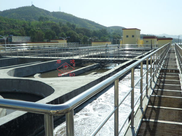 ���̰���